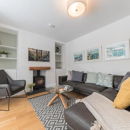 Дом отдыха Stylish, Family Friendly Central With Wood Burner Уиндермир