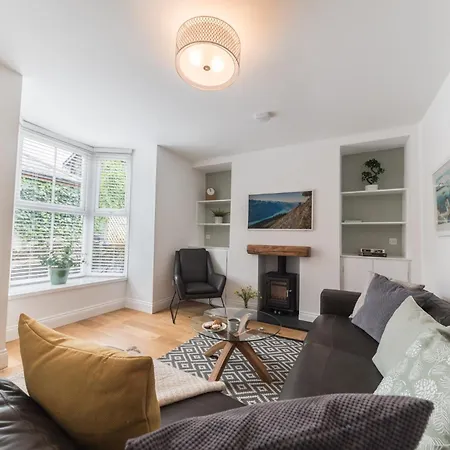 Stylish, Family Friendly Central With Wood Burner Σπίτι διακοπών