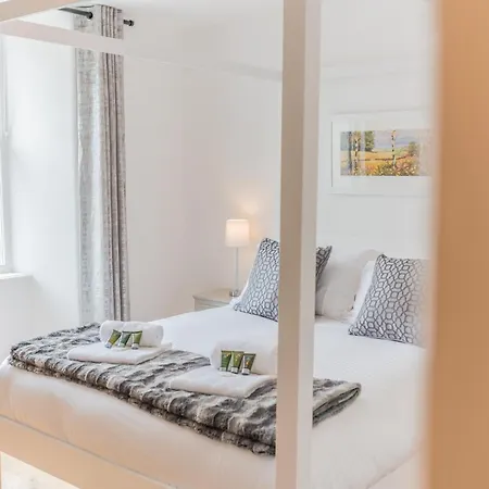 Stylish, Family Friendly Central With Wood Burner Σπίτι διακοπών *