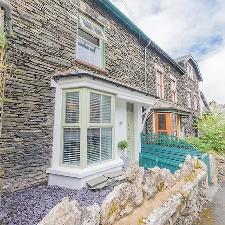 Stylish, Family Friendly Central With Wood Burner Tatil Evi Windermere